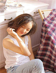 《边吃奶边弄进去呻吟动-我的美女教师在线观看免费视频》